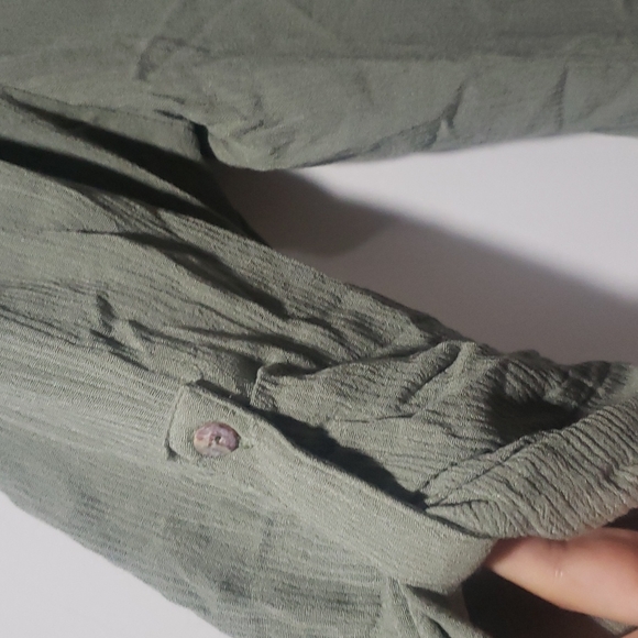 Top - Picture 4 of 10